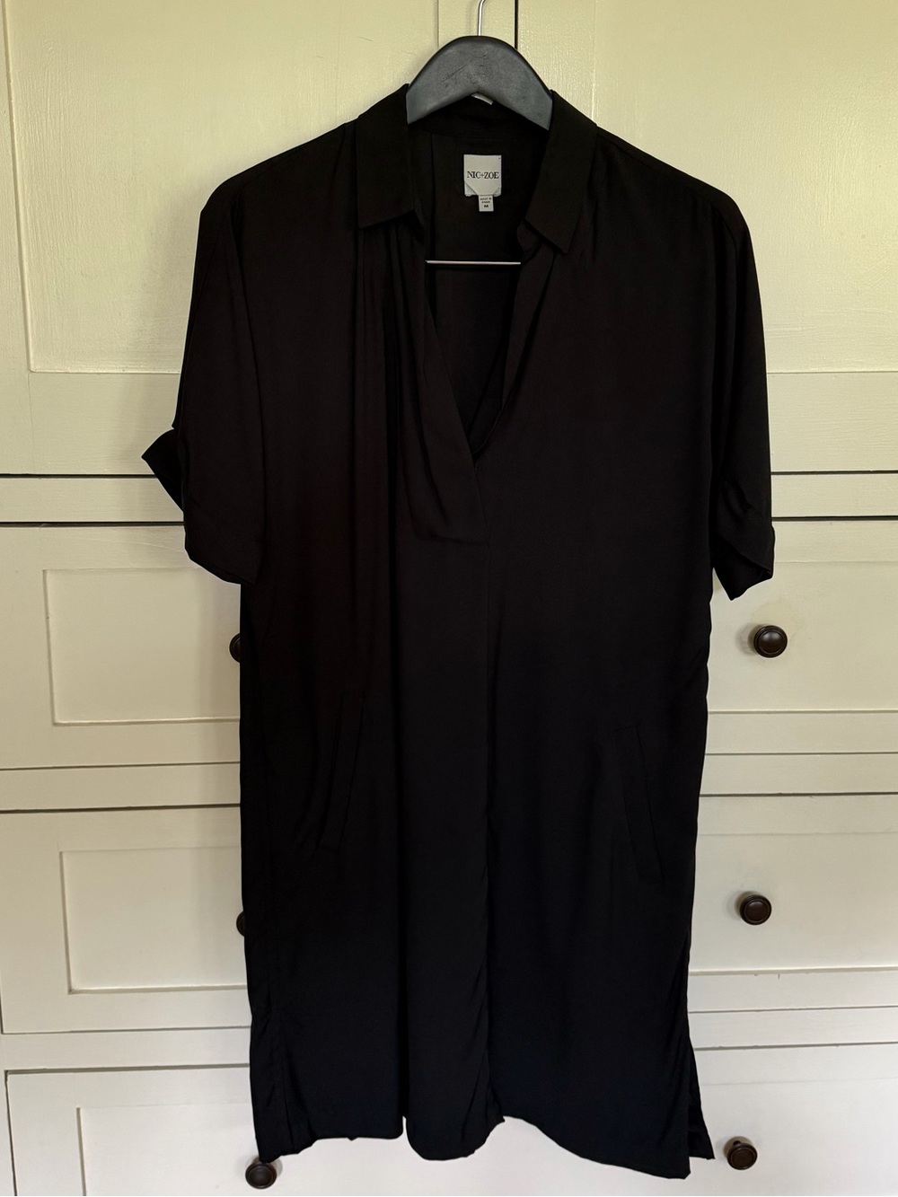 NIC+ZOE Black Short-Sleeve Button-Down dress